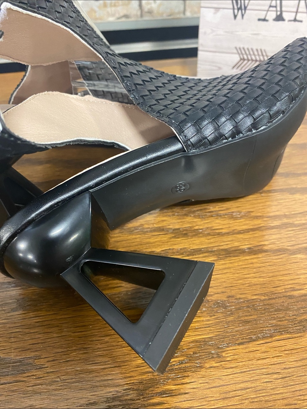 Black Woven “Dana” Triangle Heeled Sandal- Size 7.5 NWOT - Picture 6 of 9